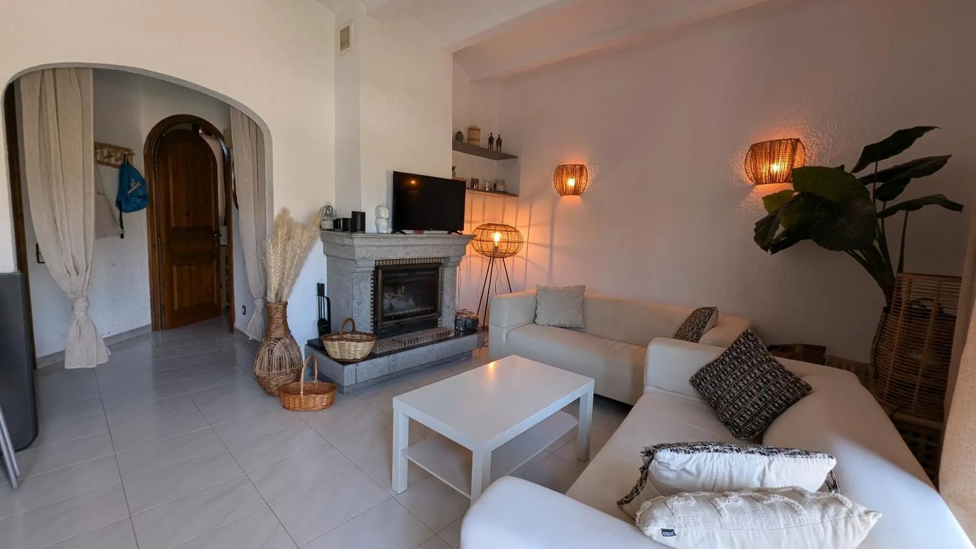 Vescomptat De Cabanyes: Poolside Retreat Near Sant Antoni De Calonge Villa Calonge  Holiday home